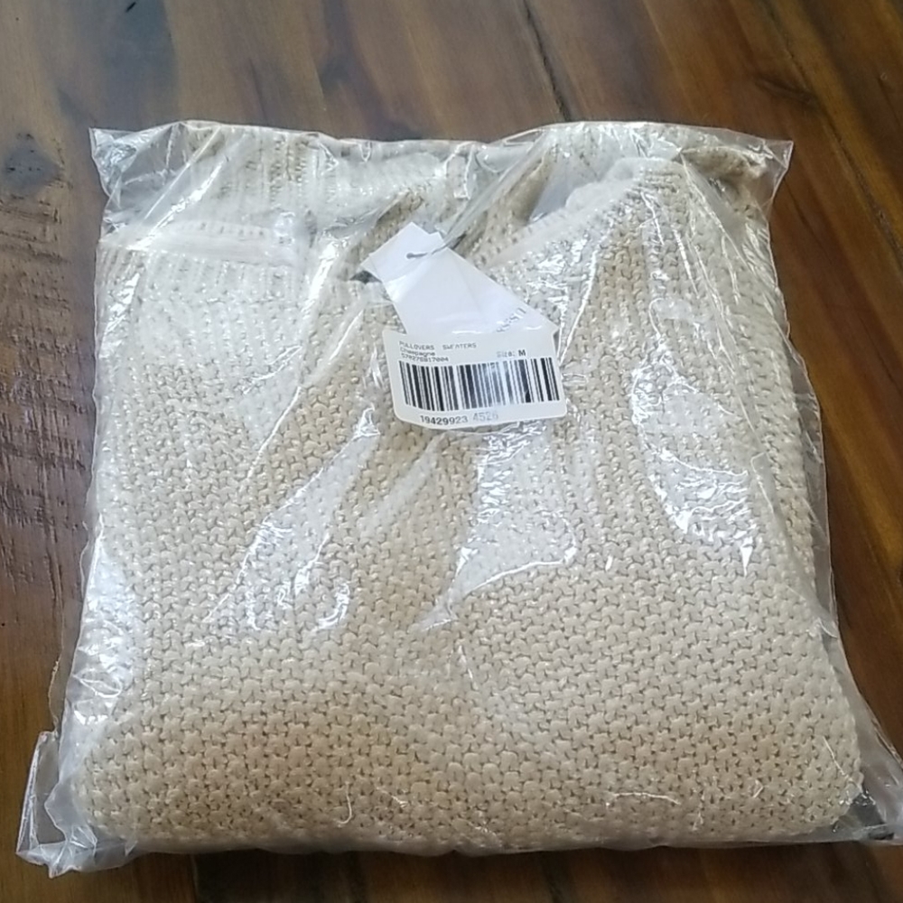 Sweater - Picture 2 of 2